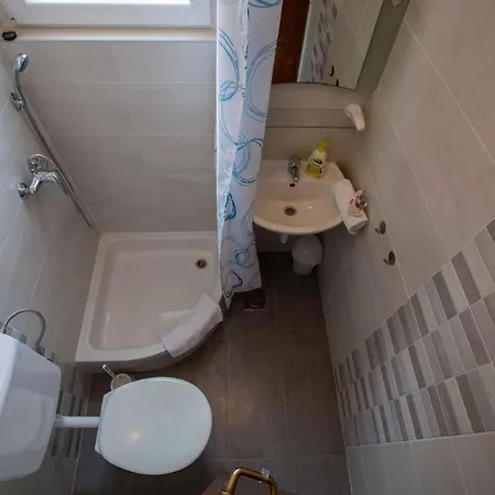 In 16064 Apartman Supetarska Draga