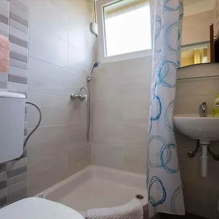 Apartman In 16064 Supetarska Draga